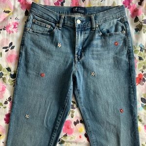 NEW Gap girlfriend jeans
